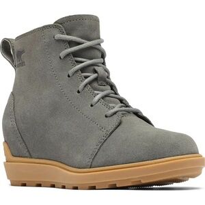 NWT SOREL Evie Lace Up Boots